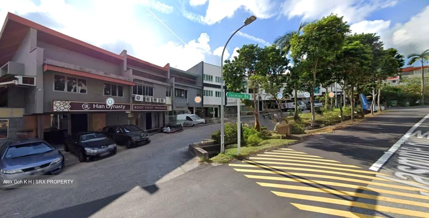 Adelphi Park Estate (D20), Retail #556550971